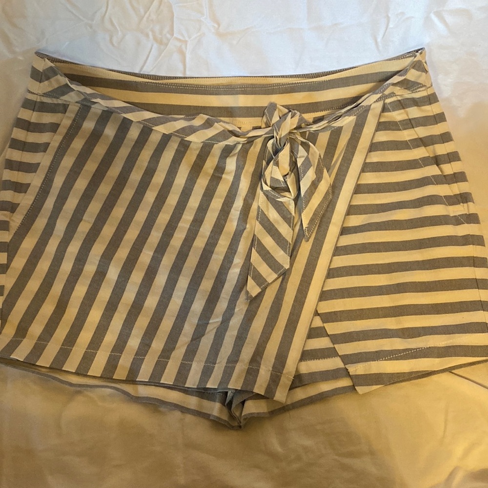 vineyard vines skirt